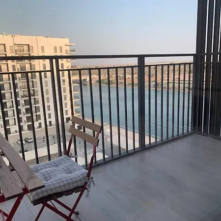 We703-Entire Cozy Water-Front Studio With Kitchen Apartamento